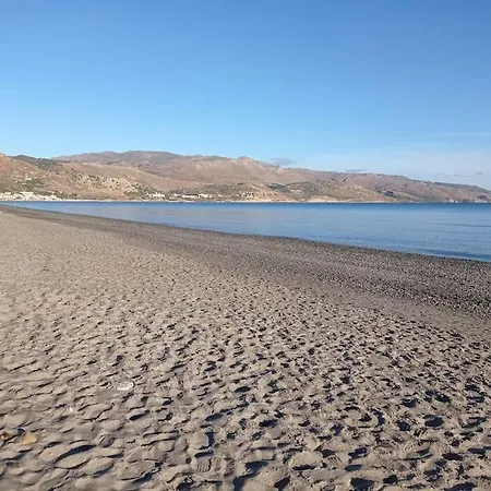Micro_ble Vacation Semesterbostad Rapanianá